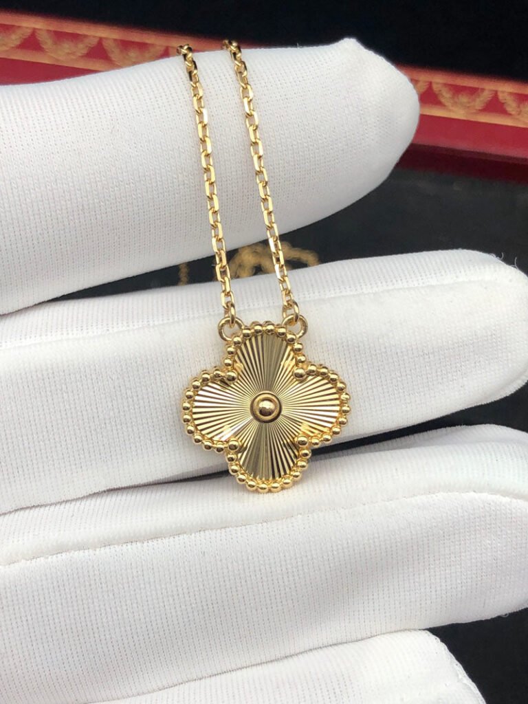 22K Gold Plated Van Cleef & Arpels Necklace - Image 4
